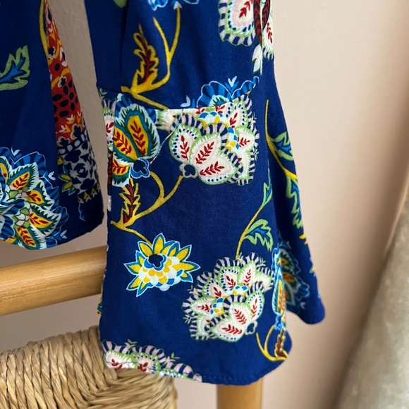 Bohemian Blouse, Multi-pattern/multi-colors, Size Medium - Picture 2 of 4